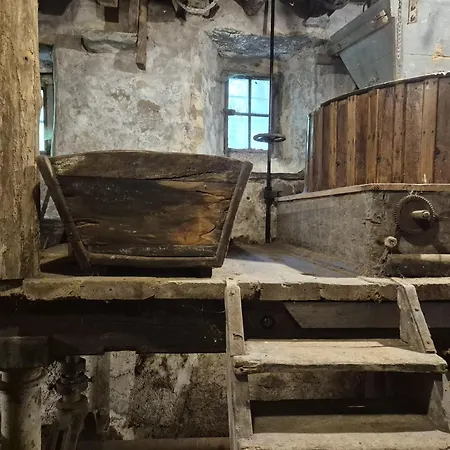 Molino Valsecchi 1369 Pansiyon Asso